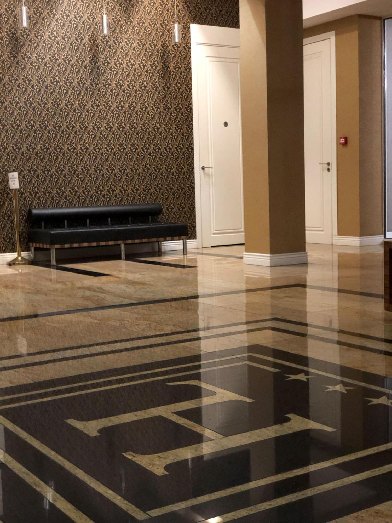 Hotel Lamberton 오와르제프 외부 사진
