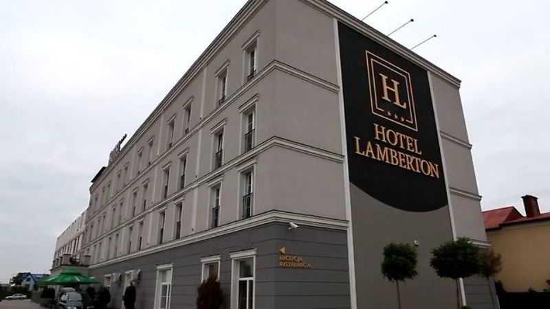 Hotel Lamberton 오와르제프 외부 사진